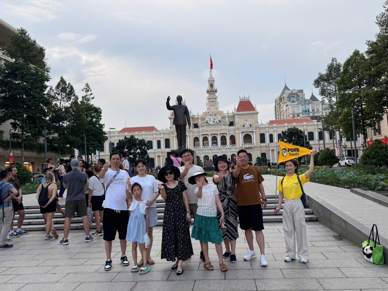 POMI family tour